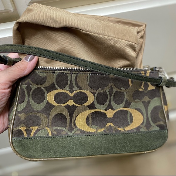 Coach Vintage Camouflage Monogram Wristlet - Picture 6 of 15
